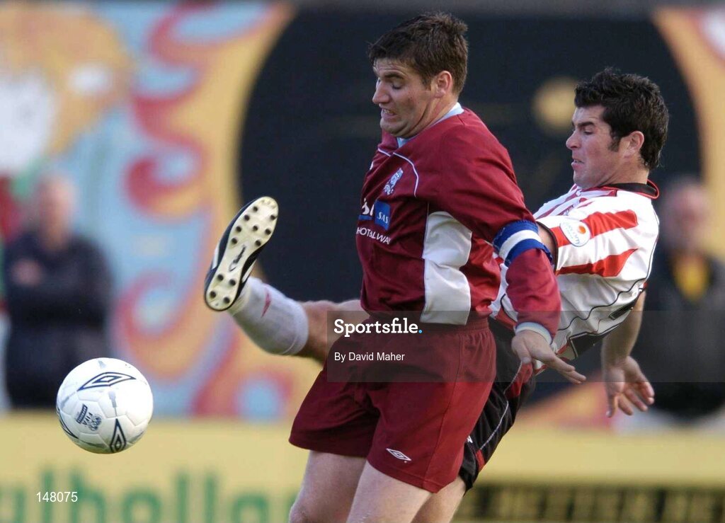 23 July 2004; Davey Byrne, Derry City, in action against Colin Fortune, Galway United. FAI Carlsberg Cup, Second Round, Galway United v Derry City, Terryland Park, Galway. Picture credit; David Maher / SPORTSFILE