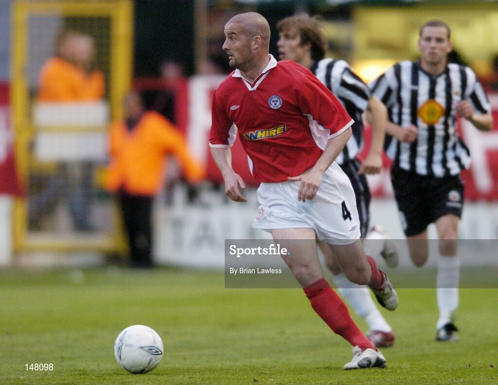 21 July 2004; Dave Rogers, Shelbourne. UEFA Champions League 1st Qualifying Round, Second Leg, Shelbourne v KR Reykjavik, Tolka Park, Dublin. Picture credit; Brian Lawless / SPORTSFILE