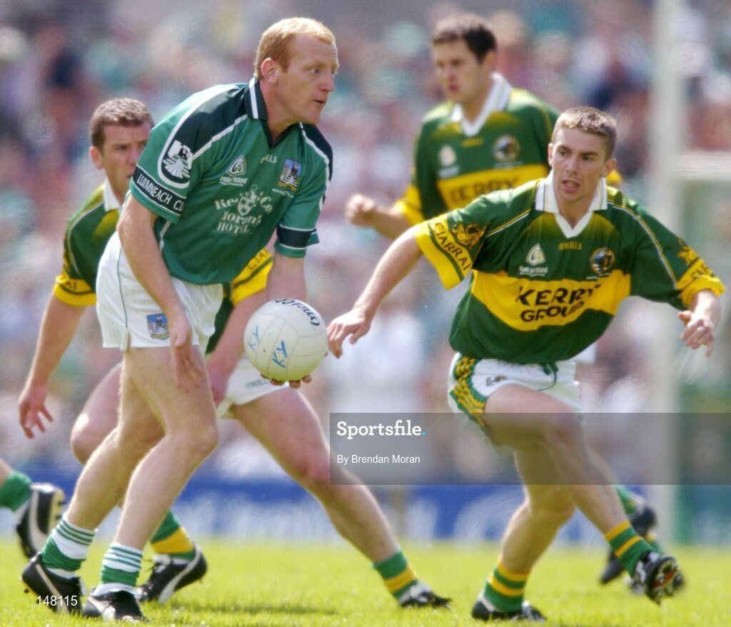 18 July 2004; John Quane, Limerick, in action against Marc O'Se, Kerry. Bank of Ireland Munster Senior Football Championship Final Replay, Kerry v Limerick, Fitzgerald Stadium, Killarney, Co. Kerry. Picture credit; Brendan Moran / SPORTSFILE