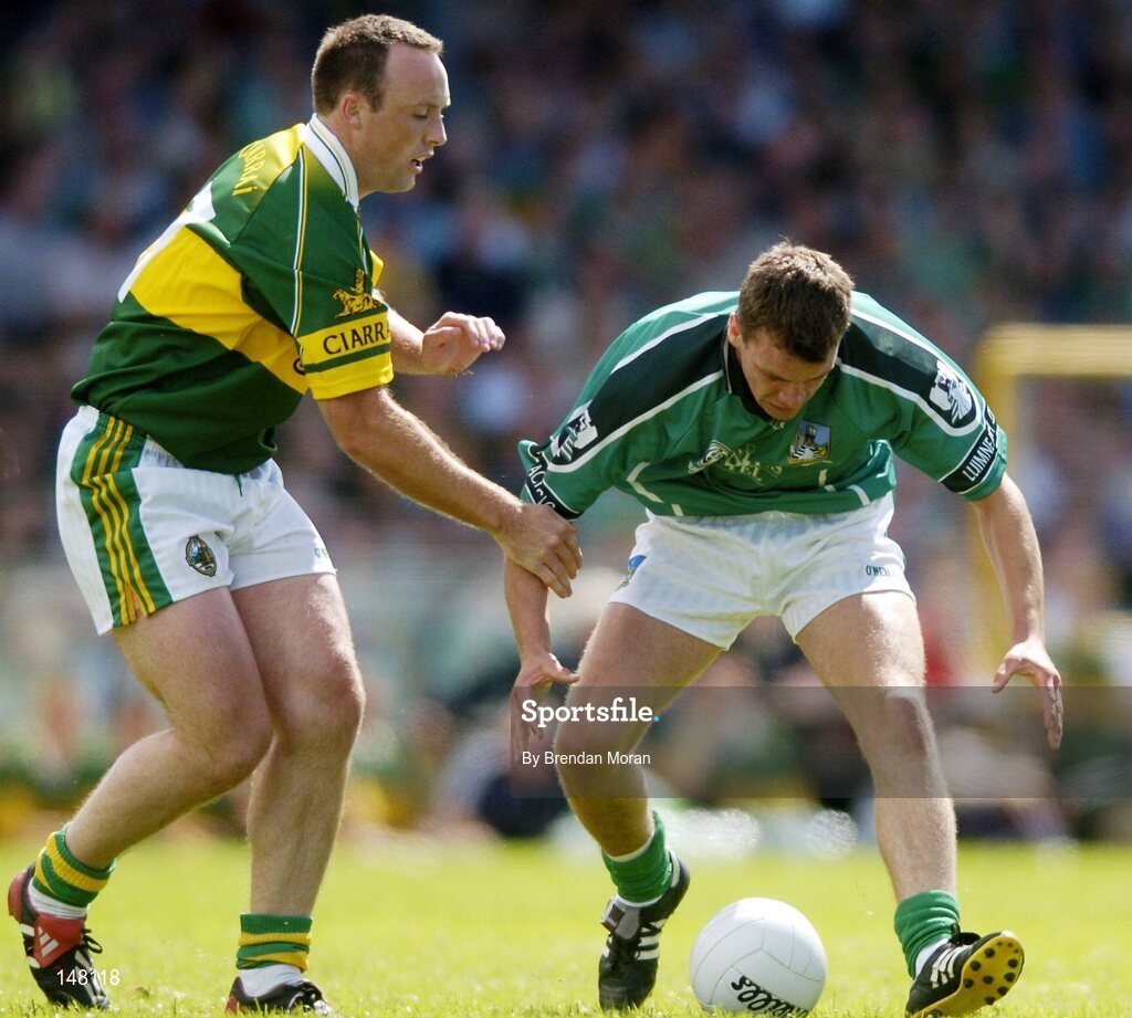 18 July 2004; Mike O'Brien, Limerick, in action against John Crowley, Kerry. Bank of Ireland Munster Senior Football Championship Final Replay, Kerry v Limerick, Fitzgerald Stadium, Killarney, Co. Kerry. Picture credit; Brendan Moran / SPORTSFILE