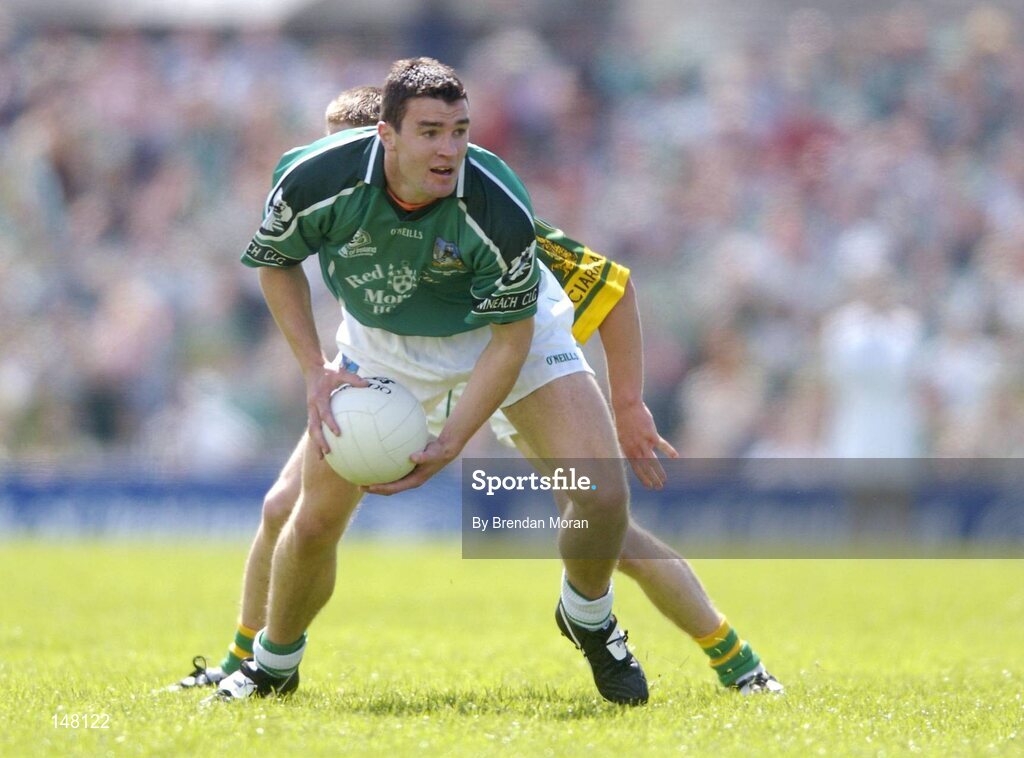 18 July 2004; Stephen Lucey, Limerick, in action against Tomas O'Se, Kerry. Bank of Ireland Munster Senior Football Championship Final Replay, Kerry v Limerick, Fitzgerald Stadium, Killarney, Co. Kerry. Picture credit; Brendan Moran / SPORTSFILE