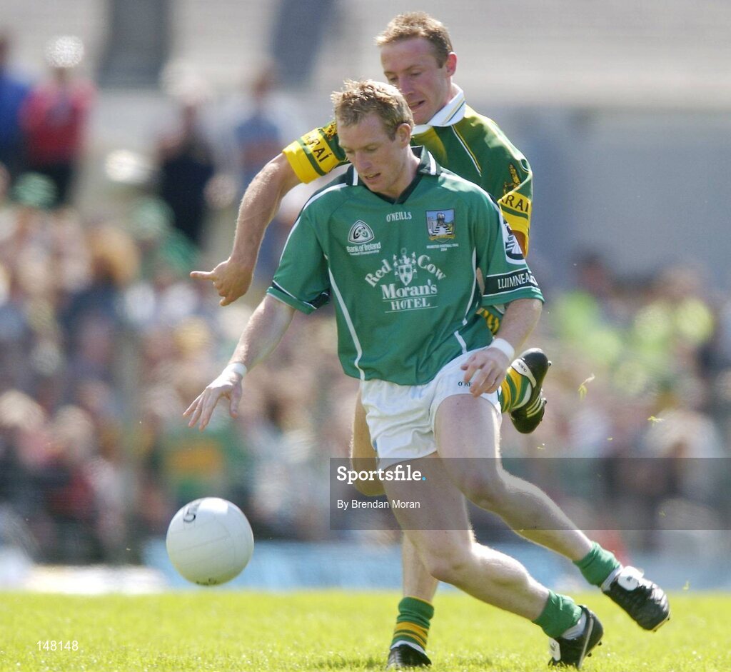 18 July 2004; Stephen Kelly, Limerick, in action against Tommy Griffin, Kerry. Bank of Ireland Munster Senior Football Championship Final Replay, Kerry v Limerick, Fitzgerald Stadium, Killarney, Co. Kerry. Picture credit; Brendan Moran / SPORTSFILE