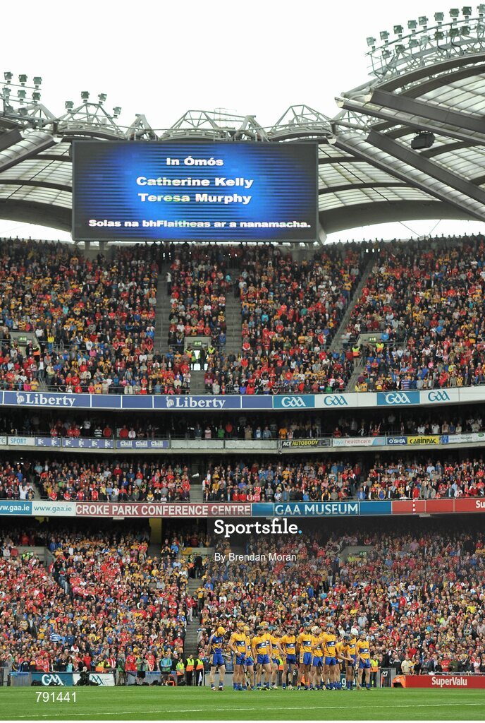 8 September 2013; The Clare team and supporters in the stands stand for a minute silence before the game. GAA Hurling All-Ireland Senior Championship Final, Cork v Clare, Croke Park, Dublin. Picture credit: Brendan Moran / SPORTSFILE