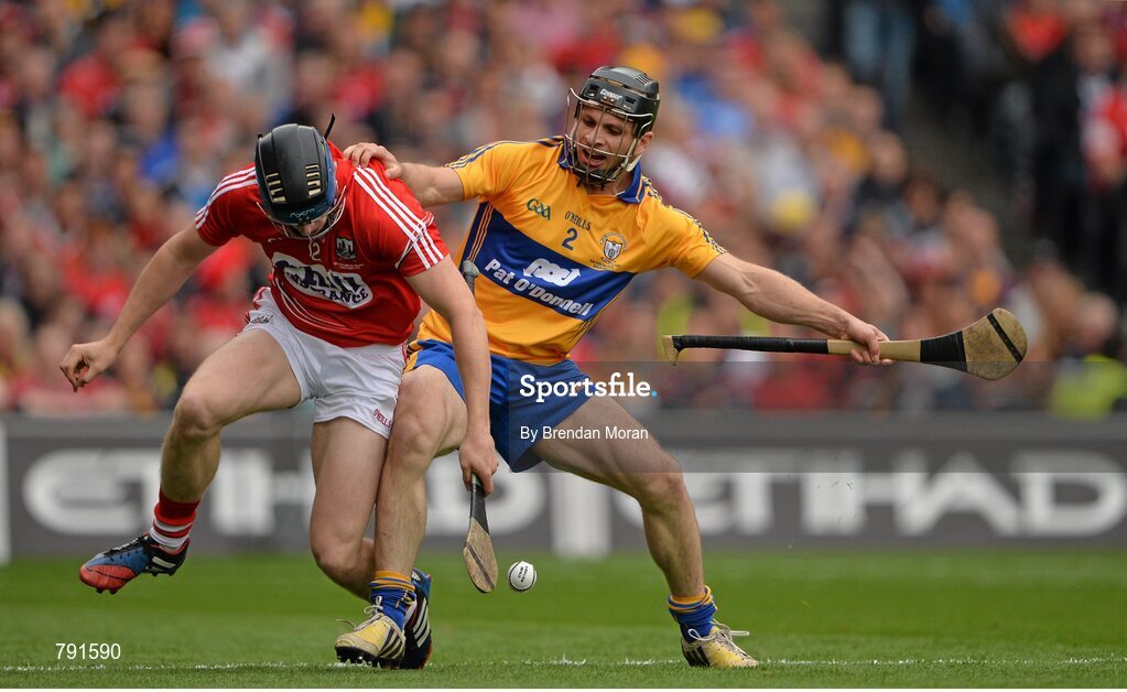 8 September 2013; Conor Lehane, Cork, in action against Domhnall O'Donovan, Clare. GAA Hurling All-Ireland Senior Championship Final, Cork v Clare, Croke Park, Dublin. Picture credit: Brendan Moran / SPORTSFILE