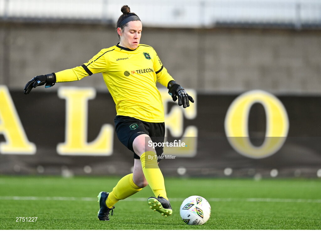 2 March 2024; Peamount United goalkeeper Niamh Reid Burke during the 2024 Women's President's Cup match between Athlone Town and Peamount United at Athlone Town Stadium in Athlone, Westmeath. Photo by Tyler Miller/Sportsfile