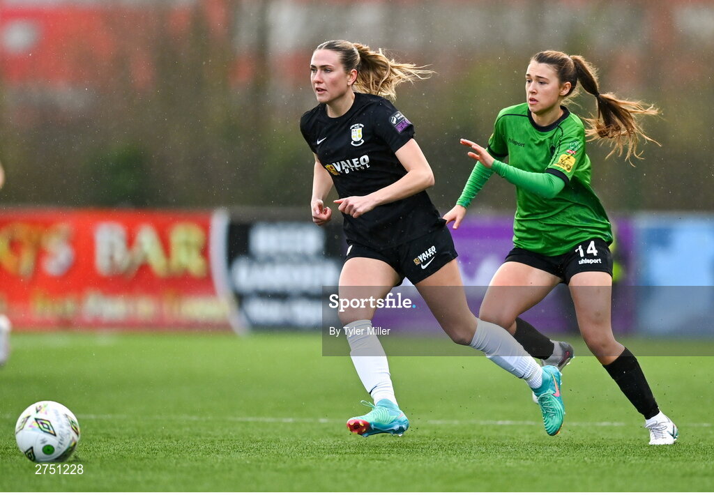 2 March 2024; Madison Gibson of Athlone Town in action against Jessica Fitzgerald of Peamount United during the 2024 Women's President's Cup match between Athlone Town and Peamount United at Athlone Town Stadium in Athlone, Westmeath. Photo by Tyler Miller/Sportsfile