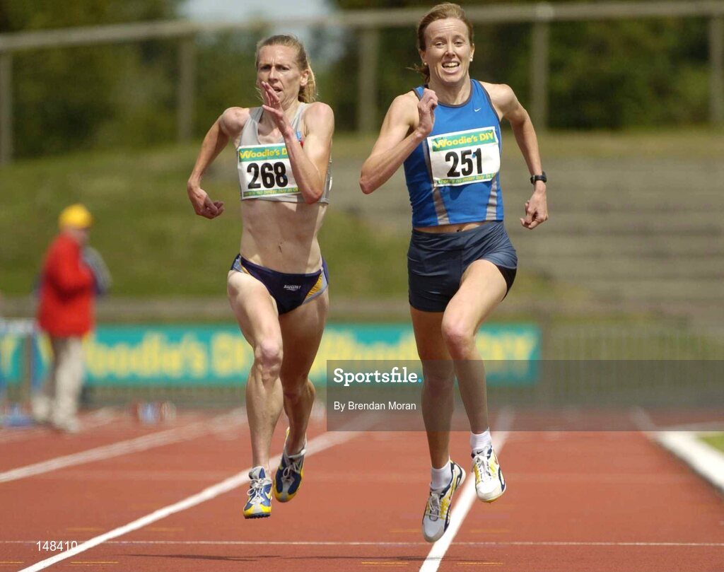 25 July 2004; A race for the line between eventual winner Maria McCambridge, 268, Dundrum South Dublin AC, and eventual second Una English, 251, Dublin City Harriers AC, in the Women's 500m Final. AAI Senior Track and Field Championships, Morton Stadium, Santry, Dublin. Picture credit; Brendan Moran / SPORTSFILE