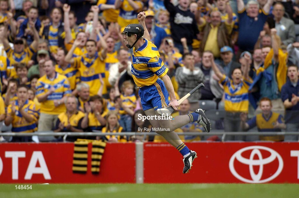 25 July 2004; Clare's Niall Gilligan celebrates the first score. Guinness All-Ireland Senior Hurling Championship, Quarter Final, Clare v Kilkenny, Croke Park, Dublin. Picture credit; Ray McManus / SPORTSFILE