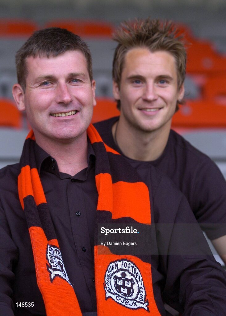 26 July 2004; Bohemians captain Kevin Hunt, right, with manager Stephen Kenny ahead of their UEFA Cup Qualifying Round 2nd Leg against Levadia Tallinn, Dalymount Park. Dublin. Picture credit; Damien Eagers / SPORTSFILE