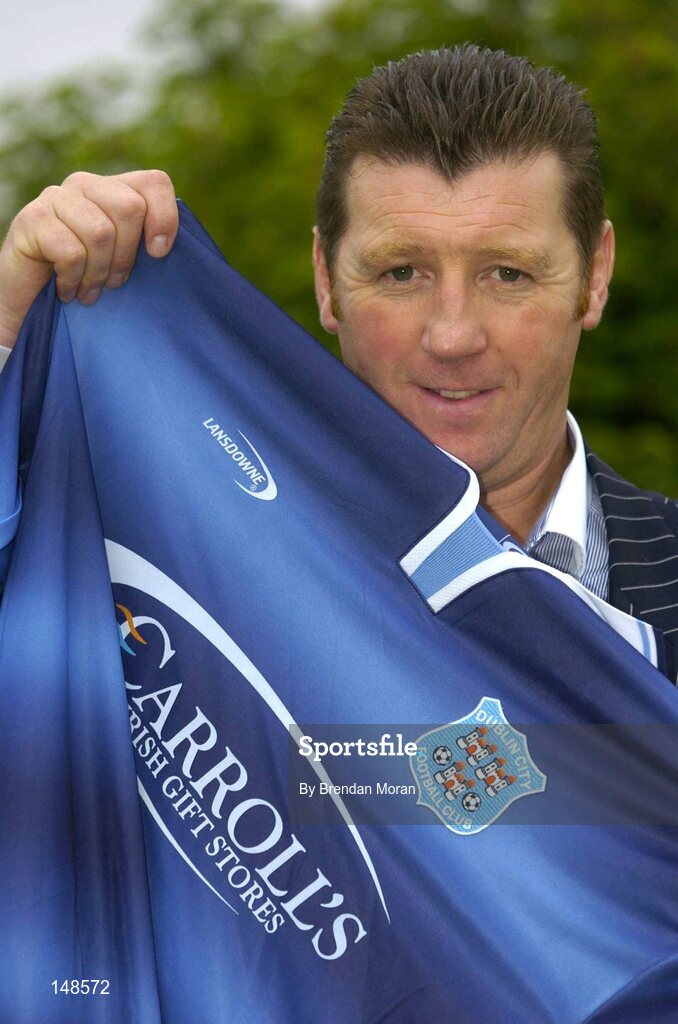 26 July 2004; Roddy Collins, who was announced as the new manager of Dublin City FC. Picture credit; Brendan Moran / SPORTSFILE