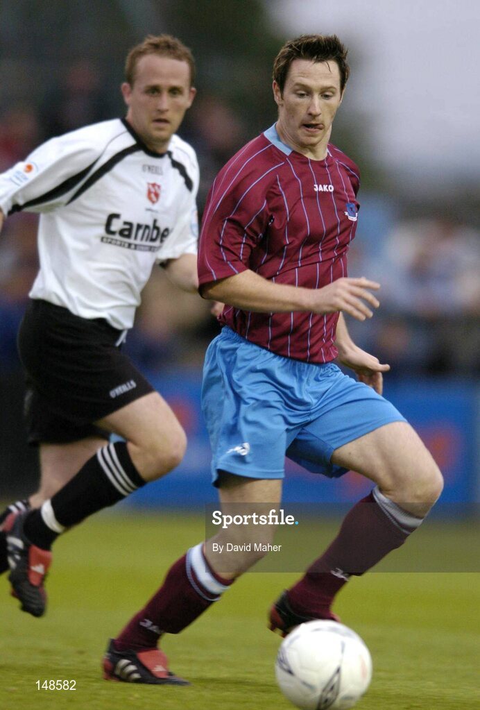26 July 2004; Barry Molloy, Drogheda United, in action against Andy Noonan, Dundalk. FAI Carlsberg Cup, Second Round Replay, Drogheda United v Dundalk, United Park, Drogheda, Co. Louth. Picture credit; David Maher / SPORTSFILE