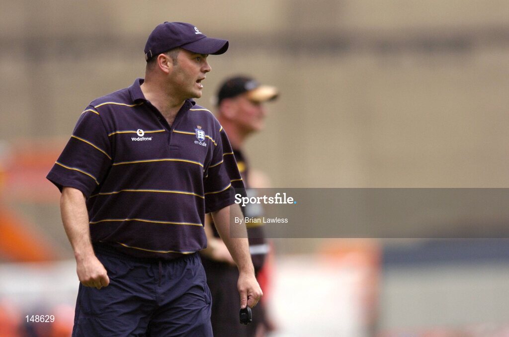 25 July 2004; Anthony Daly, Clare manager, issues instructions during the game. Guinness All-Ireland Senior Hurling Championship, Quarter Final, Clare v Kilkenny, Croke Park, Dublin. Picture credit; Brian Lawless / SPORTSFILE