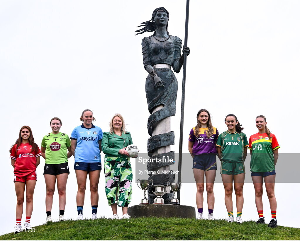 9 April 2024; Leinster LGFA President Trina Murray with players, from left, Minor C finalist Brígh McEnteggart of Louth, Minor A finalist Sophie Knightly of Kildare, Minor B finalists Líadan Murphy of Dublin and Beibhinn McDonald of Wexford, Minor A finalist Kerrie Cole of Meath and Minor C semi-finalist Clodagh Mahon of Carlow at the Leinster LGFA Minor Captains’ evening at Dún na Sí Park in Moate, Westmeath, ahead of the upcoming 2024 Minor Championship Finals. Photo by Piaras Ó Mídheach/Sportsfile