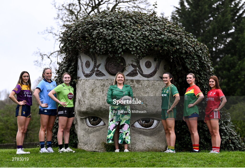 9 April 2024; Leinster LGFA President Trina Murray with players, from left, Beibhinn McDonald of Wexford and Líadan Murphy of Dublin, Minor B finalists, Sophie Knightly of Kildare and Kerrie Cole of Meath, Minor A finalists, and Minor C semi-finalist Clodagh Mahon of Carlow and Minor C finalist Brígh McEnteggart of Louth at the Leinster LGFA Minor Captains’ evening at Dún na Sí Park in Moate, Westmeath, ahead of the upcoming 2024 Minor Championship Finals. Photo by Piaras Ó Mídheach/Sportsfile