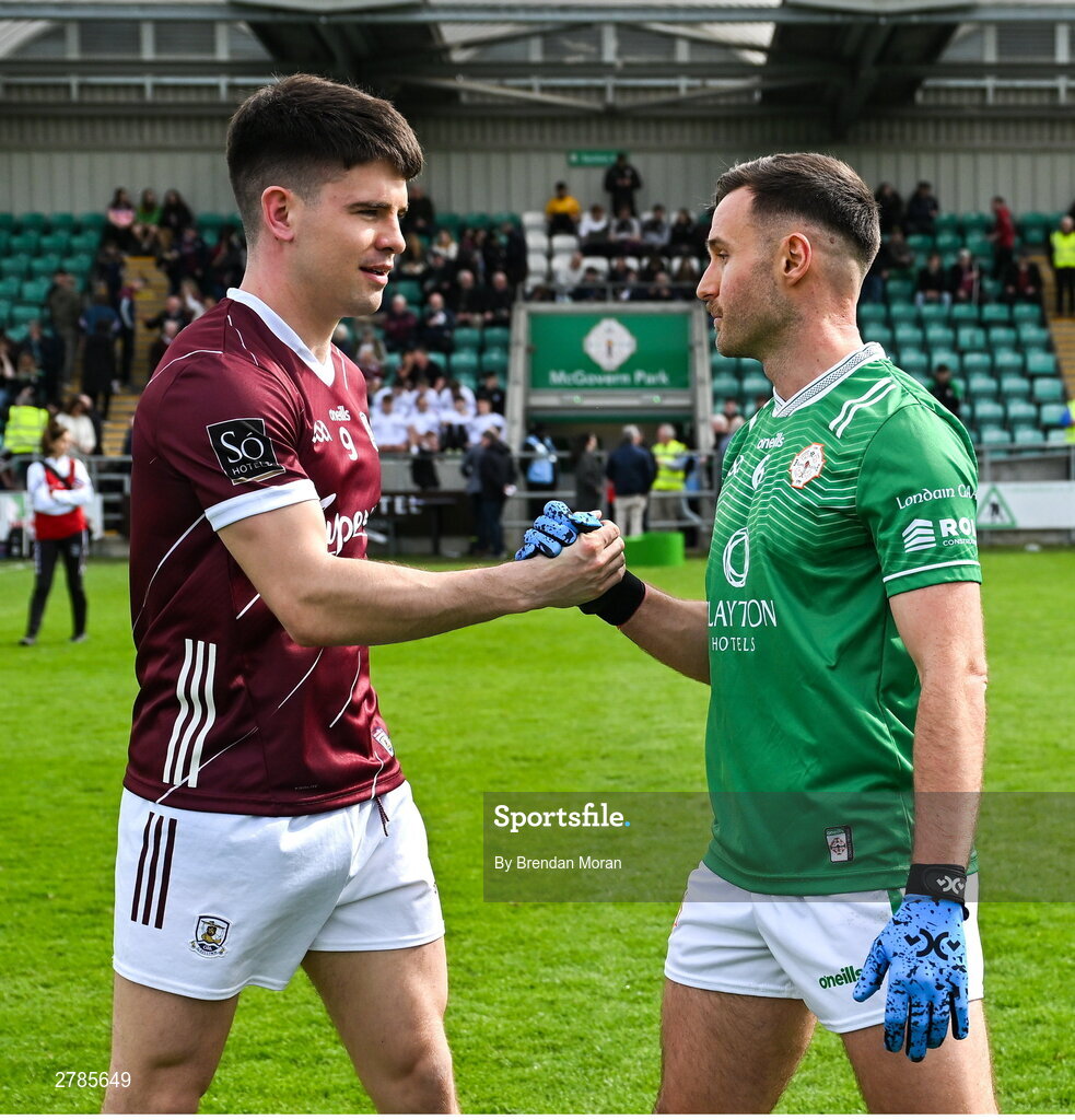 6 April 2024; Team captains Eoin Walsh of London, right, and Sean Kelly of Galway, both from Moycullen in Galway, before the Connacht GAA Football Senior Championship quarter-final match between London and Galway at McGovern Park in Ruislip, England. Photo by Brendan Moran/Sportsfile