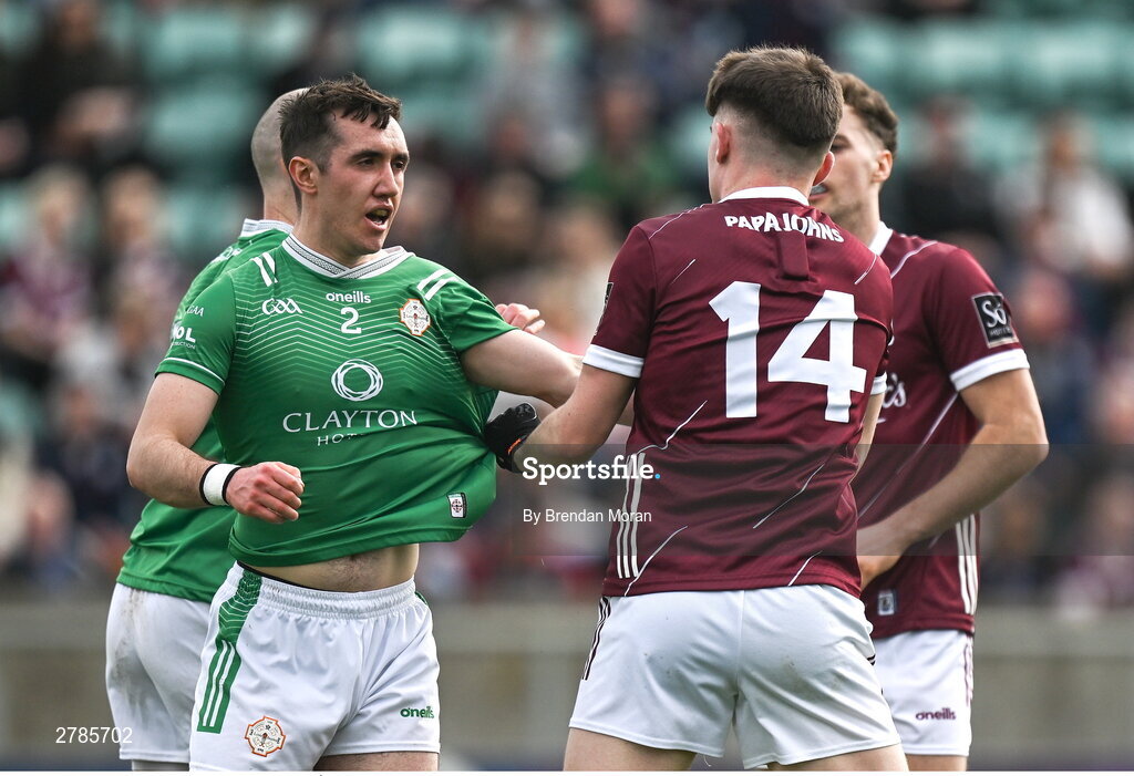 6 April 2024; Daire Rooney of London and Cillian Ó Curraoin of Galway tussle during the Connacht GAA Football Senior Championship quarter-final match between London and Galway at McGovern Park in Ruislip, England. Photo by Brendan Moran/Sportsfile