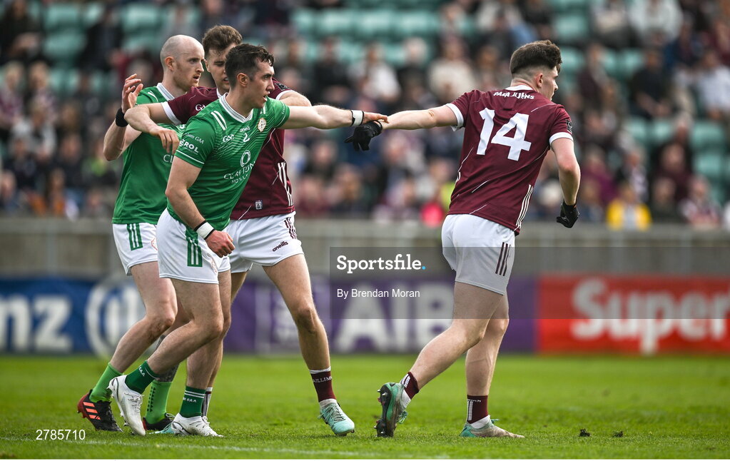 6 April 2024; Daire Rooney of London and Cillian Ó Curraoin of Galway tussle during the Connacht GAA Football Senior Championship quarter-final match between London and Galway at McGovern Park in Ruislip, England. Photo by Brendan Moran/Sportsfile