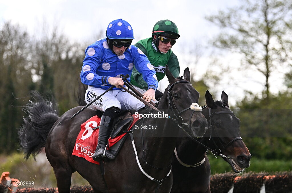 1 May 2024; Backtonormal, left, with Sean Flanagan up, on their way to winning the Connolly's RED MILLS Irish EBF Auction Hurdle Series Final, from eventual fourth place Blizzard Of Oz, right, with Paul Townend up, during day two of the Punchestown Festival at Punchestown Racecourse in Kildare. Photo by Seb Daly/Sportsfile