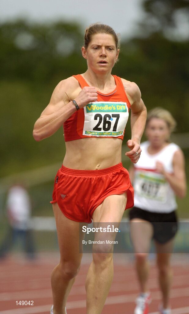 25 July 2004; Sandra Gowran, Sportsworld AC, in action during the Women's 5000m Final. AAI Senior Track and Field Championships, Morton Stadium, Santry, Dublin. Picture credit; Brendan Moran / SPORTSFILE