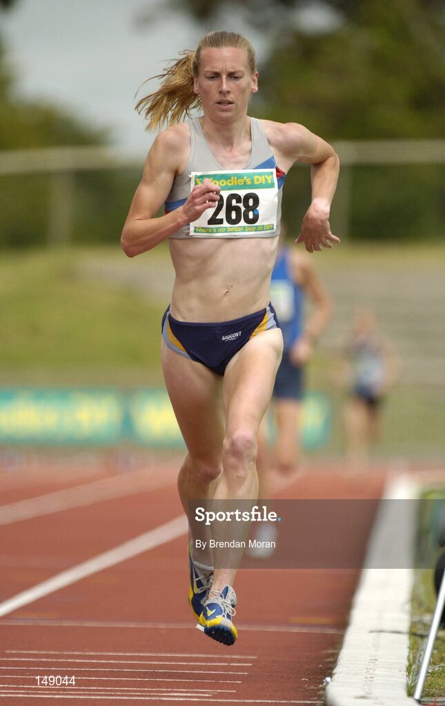 25 July 2004; Maria McCambridge, Dundrum South Dublin AC, in action during the Women's 5000m Final. AAI Senior Track and Field Championships, Morton Stadium, Santry, Dublin. Picture credit; Brendan Moran / SPORTSFILE