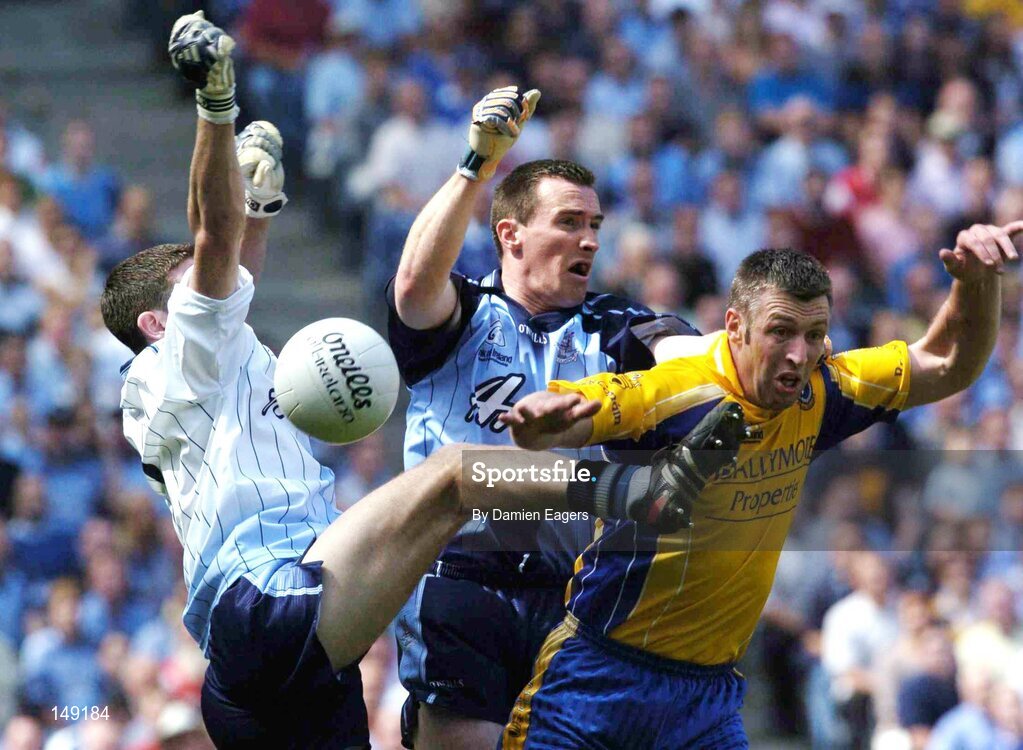 1 August 2004; Stephen Cluxton, Dublin goalkeeper and Paddy Christie, Dublin fullback, in action against  Nigel Dineen, Roscommon. Bank of Ireland All-Ireland Football Championship, Round 4, Dublin v Roscommon, Croke Park, Dublin. Picture credit; Damien Eagers / SPORTSFILE