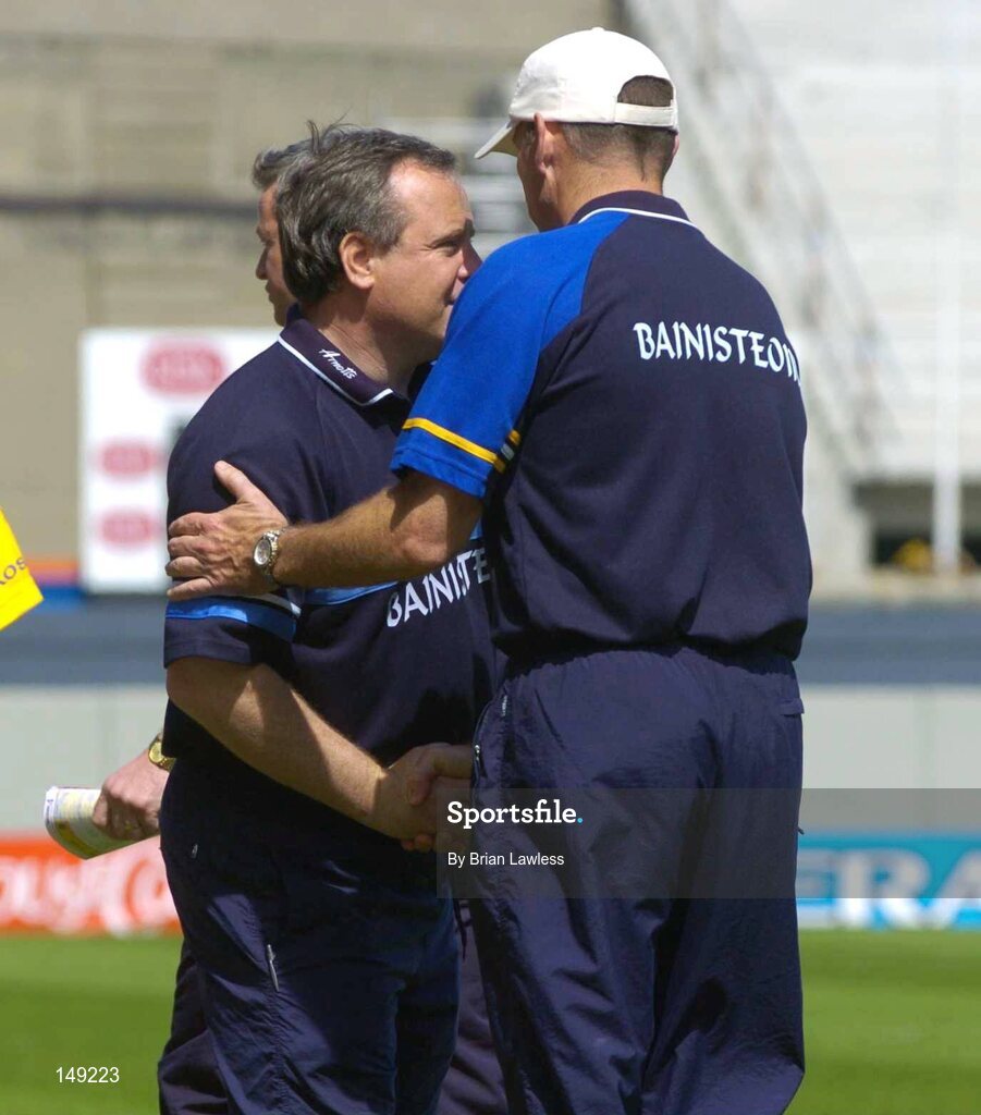 1 August 2004; Dublin manager Tommy Lyons greets Roscommon manager Tommie Carr before the start of the match. Bank of Ireland All-Ireland Football Championship, Round 4, Dublin v Roscommon, Croke Park, Dublin. Picture credit; Brian Lawless / SPORTSFILE