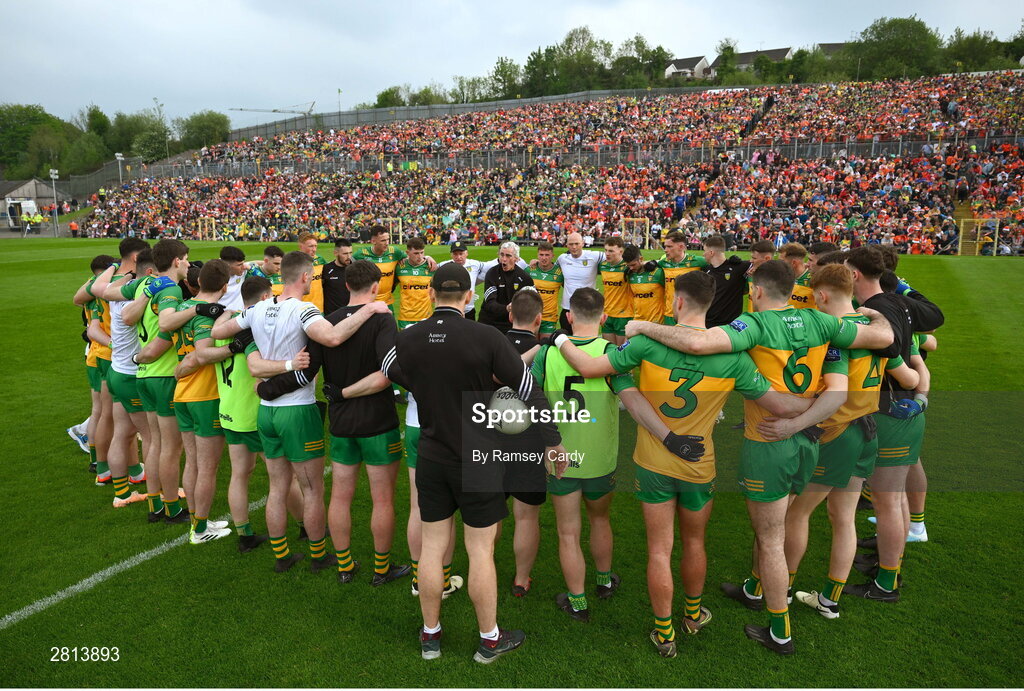 12 May 2024; Donegal manager Jim McGuinness speaks to his players before the Ulster GAA Football Senior Championship final match between Armagh and Donegal at St Tiernach's Park in Clones, Monaghan. Photo by Ramsey Cardy/Sportsfile