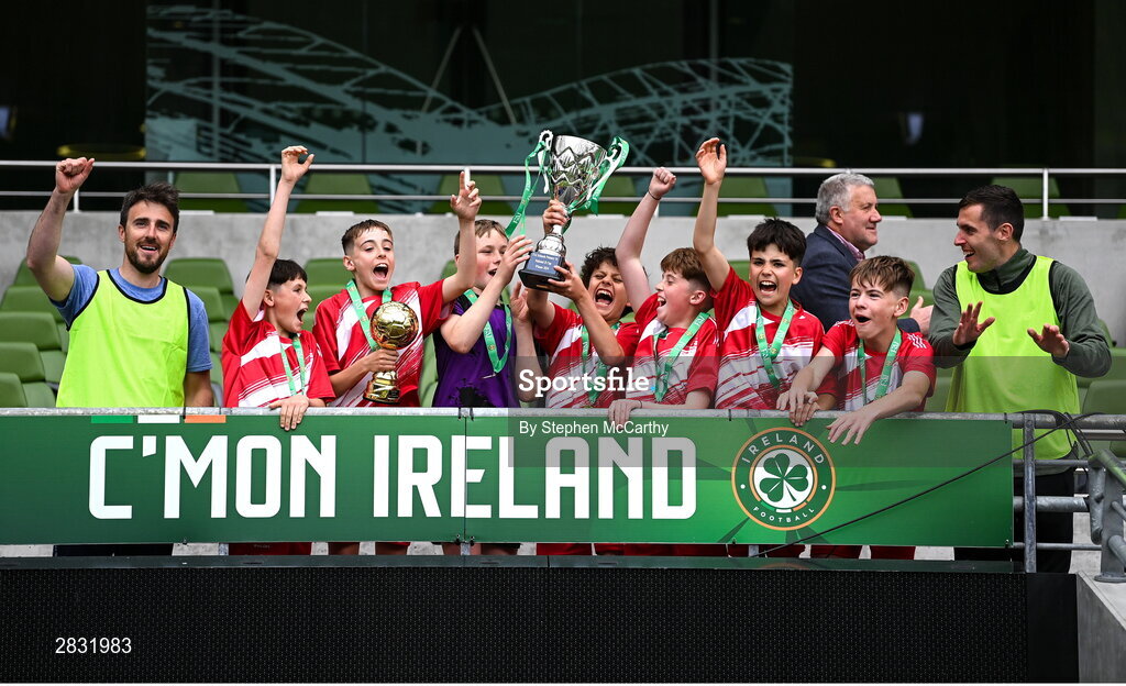 29 May 2024; Gaelscoil Choinn tSáile, Cork, celebrate after winning the B Cup, for mixed medium sized schools, during the FAI Primary 5s Finals day at Aviva Stadium in Dublin. Photo by Stephen McCarthy/Sportsfile