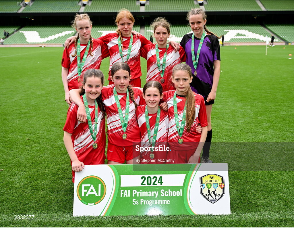 29 May 2024; Gaelscoil Uí Ríordáin, Baile an Chollaigh, Co Chorcaí, during the FAI Primary 5s Finals day at Aviva Stadium in Dublin. Photo by Stephen McCarthy/Sportsfile