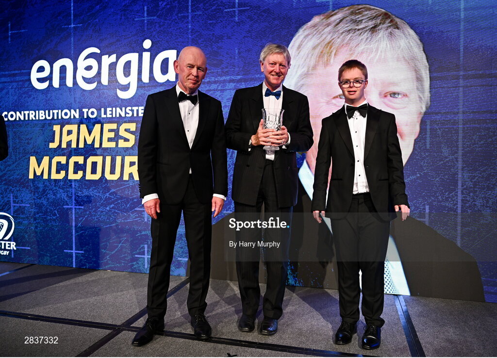 1 June 2024; James McCourt is presented with the Energia Contribution to Leinster Rugby award by Leinster Rugby Culture Captain Andrew McCarthy on behalf of Energia and Leinster Rugby president Billy Murphy during the 2024 Leinster Rugby Awards Ball at The InterContinental Hotel in Dublin. Photo by Harry Murphy/Sportsfile