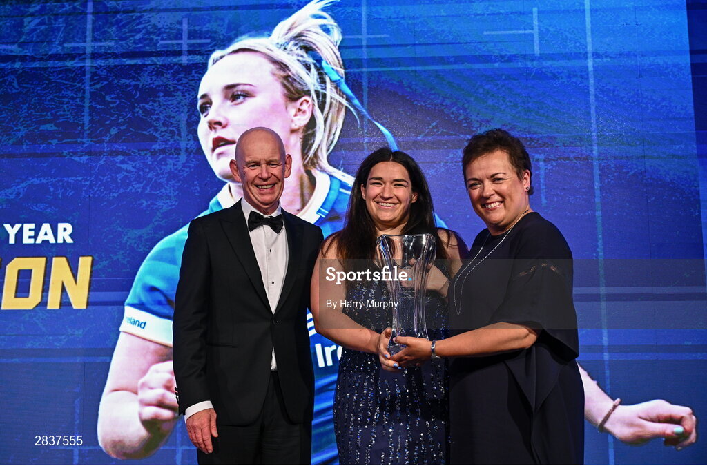 1 June 2024; Christy Haney, accepting on behalf of Aoife Dalton, is presented with the Bank of Ireland Women’s Player of the Year award by Paula Murphy of Bank of Ireland and Leinster Rugby president Billy Murphy during the 2024 Leinster Rugby Awards Ball at The InterContinental Hotel in Dublin. Photo by Harry Murphy/Sportsfile