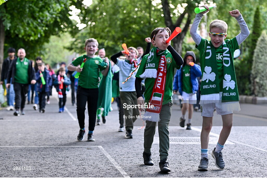 4 June 2024; Republic of Ireland supporters arrive before the international friendly match between Republic of Ireland and Hungary at Aviva Stadium in Dublin. Photo by Ben McShane/Sportsfile