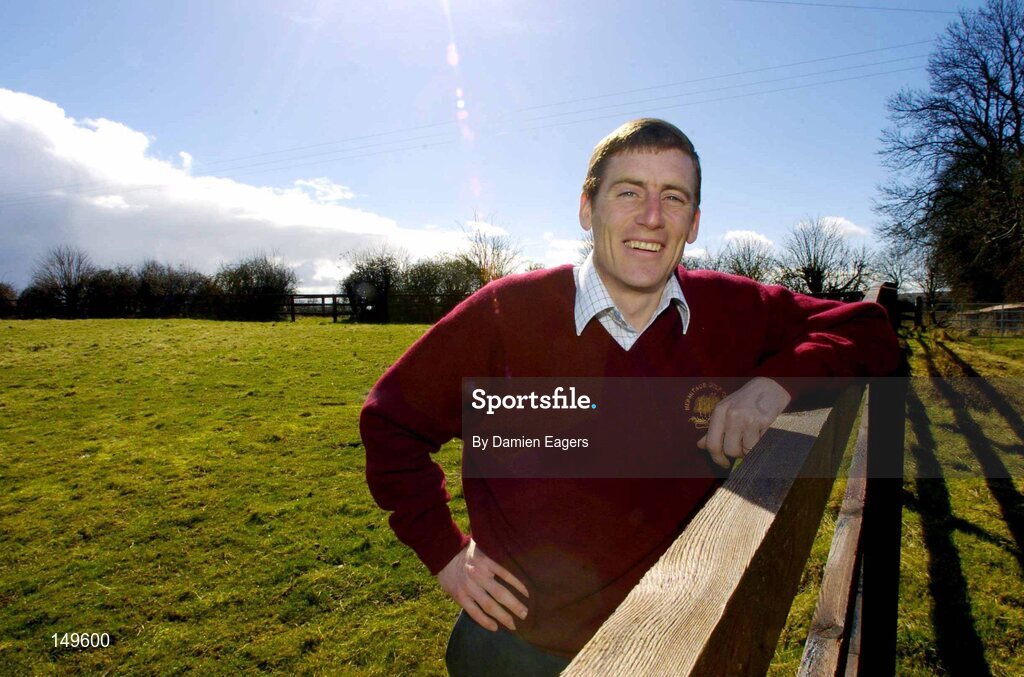 22 March 2004; Jockey Johnny Murtagh pictured at his home, Coolaghknock Glebe, Co. Kildare. Picture credit; Damien Eagers / SPORTSFILE *EDI*