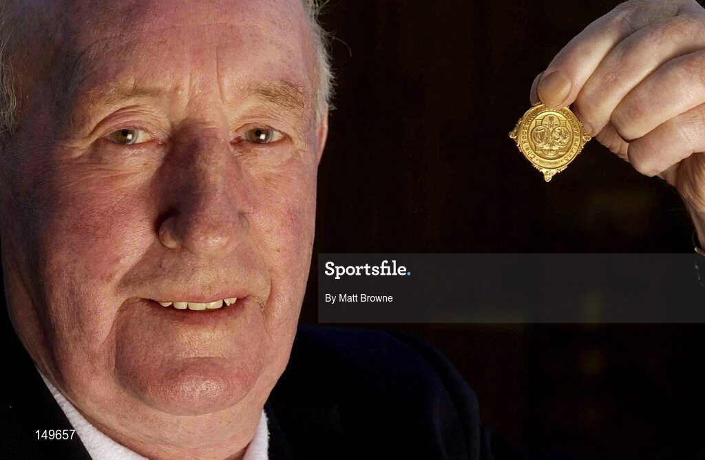 23 October 2003; Former St. Patrick's Athletic player Paddy O'Rourke pictured with his winners medel from the 1961 FAI Cup Final; Matt Browne / SPORTSFILE