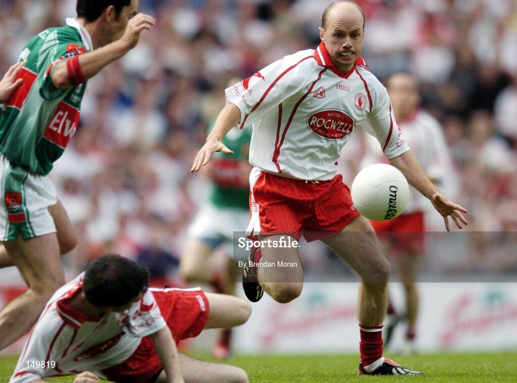 7 August 2004; Peter Canavan, Tyrone, waits to gain possession. Bank of Ireland All-Ireland Senior Football Championship Quarter Final, Mayo v Tyrone, Croke Park, Dublin. Picture credit; Brendan Moran / SPORTSFILE