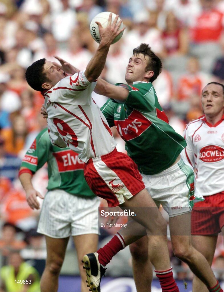 7 August 2004; Ronan McGarrity, Mayo, in action against Sean Cavanagh, Tyrone. Bank of Ireland All-Ireland Senior Football Championship Quarter Final, Mayo v Tyrone, Croke Park, Dublin. Picture credit; Pat Murphy / SPORTSFILE
