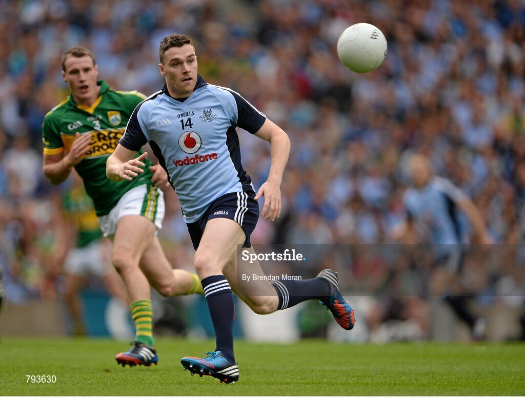 1 September 2013; Paddy Andrews, Dublin, in action against Mark Griffin, Kerry. GAA Football All-Ireland Senior Championship, Semi-Final, Dublin v Kerry, Croke Park, Dublin. Picture credit: Brendan Moran / SPORTSFILE