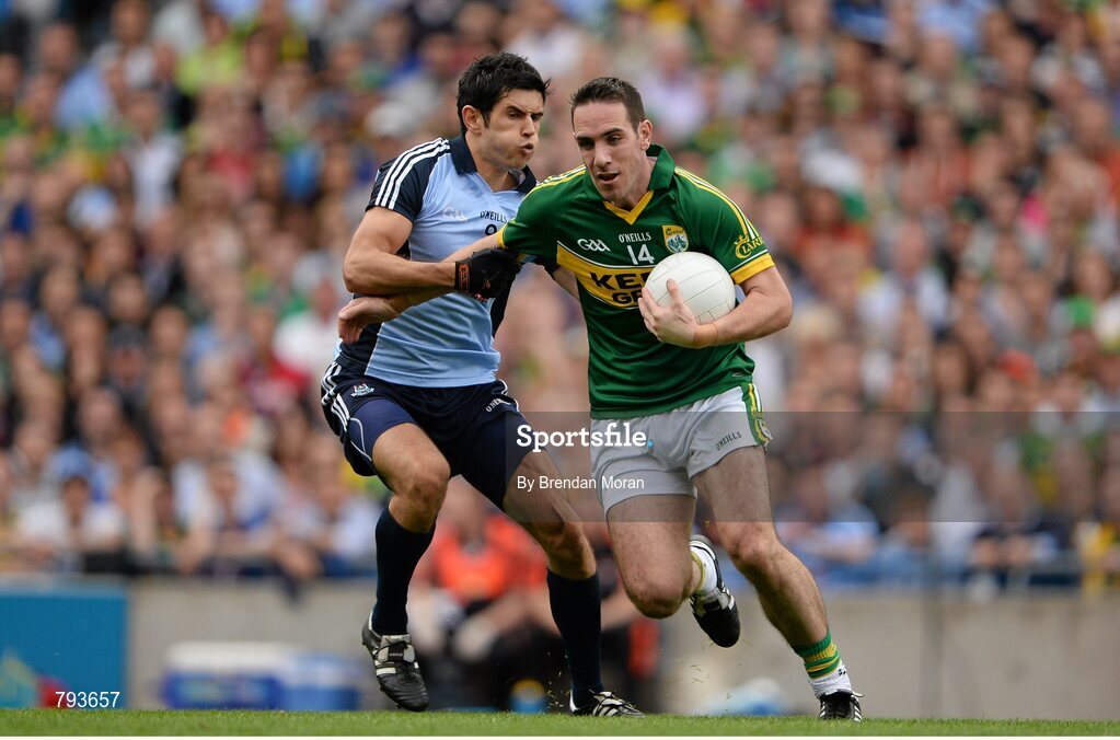 1 September 2013; Declan O'Sullivan, Kerry, in action against Cian O'Sullivan, Dublin. GAA Football All-Ireland Senior Championship, Semi-Final, Dublin v Kerry, Croke Park, Dublin. Picture credit: Brendan Moran / SPORTSFILE
