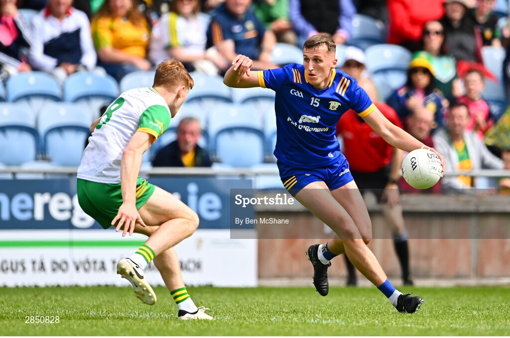 15 June 2024; Emmet McMahon of Clare in action against Ciaran Moore of Donegal during the GAA Football All-Ireland Senior Championship Round 3 match between Clare and Donegal at Hastings Insurance MacHale Park in Castlebar, Mayo. Photo by Ben McShane/Sportsfile