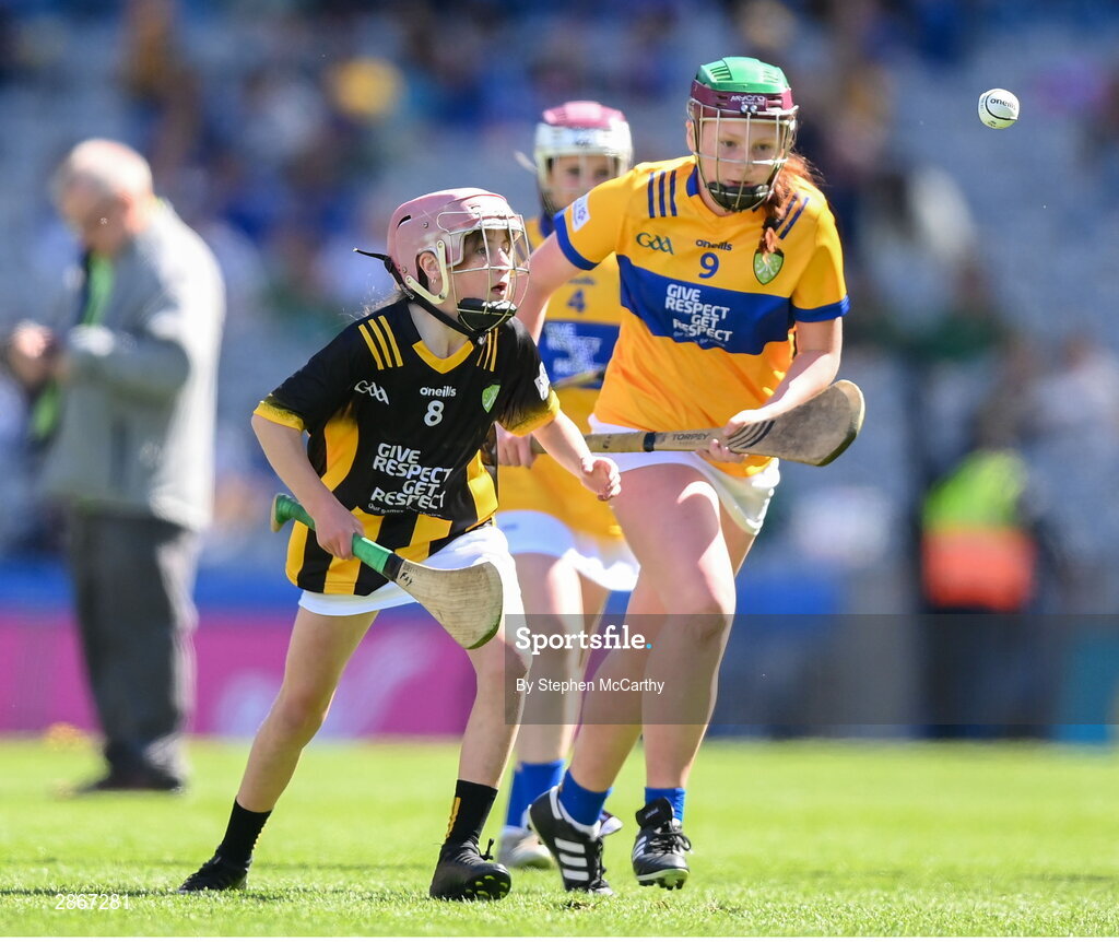 6 July 2024; Faye O'Connell, Rathnure NS, Rathnure, Wexford, representing Kilkenny, and Méabh Gallagher, Kiltale NS, Dunsany, Meath, representing Clare, during the GAA INTO Cumann na mBunscol Respect Exhibition Go Games at the GAA Hurling All-Ireland Senior Championship semi-final match between Kilkenny and Clare at Croke Park in Dublin. Photo by Stephen McCarthy/Sportsfile
