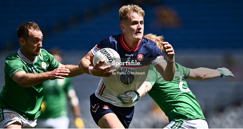 14 July 2024; Colm Shalvey of New York in action against Matthew Joyce, left, and Eoghan Reilly of London during the GAA Football All-Ireland Junior Championship final between London and New York at Croke Park in Dublin. Photo by Piaras Ó Mídheach/Sportsfile