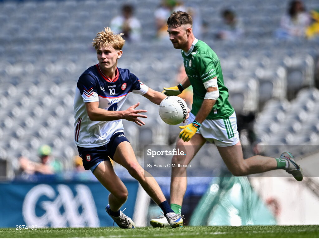 14 July 2024; Aidan Lawlor of New York in action against Ryan O’Connell of London during the GAA Football All-Ireland Junior Championship final between London and New York at Croke Park in Dublin. Photo by Piaras Ó Mídheach/Sportsfile
