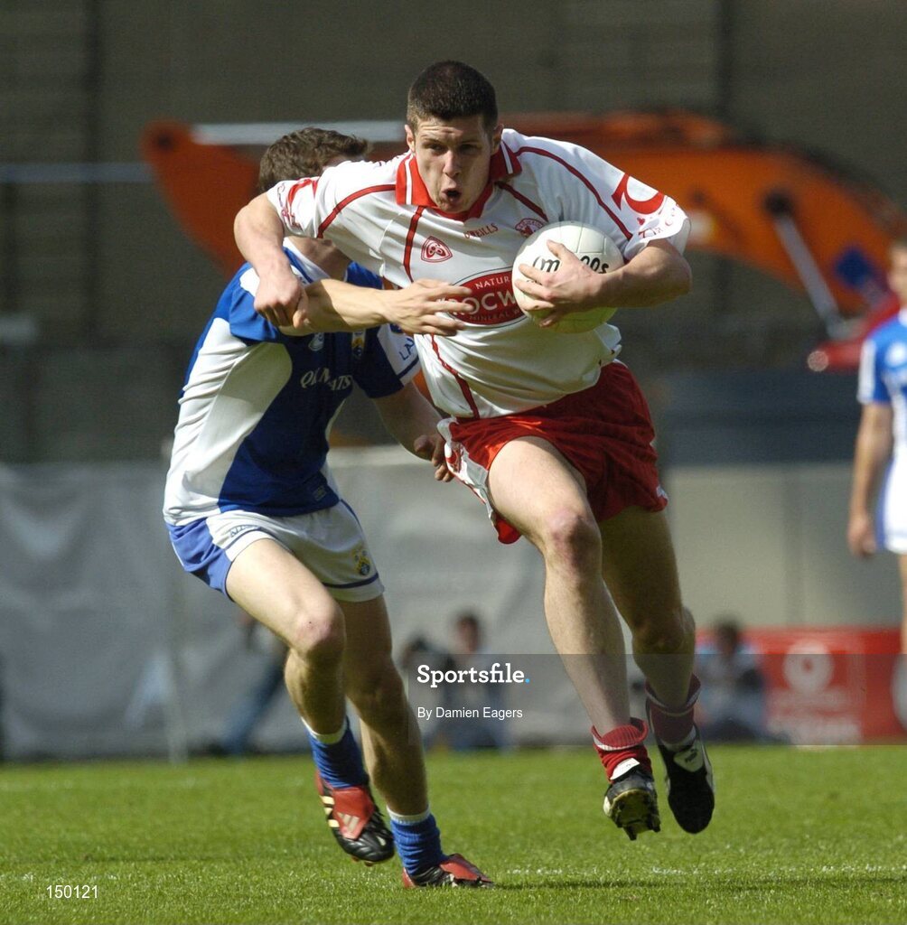 1 August 2004; Sean Cavanagh, Tyrone, in action against Padraig McMahon, Laois. Bank of Ireland All-Ireland Football Championship, Round 4, Laois v Tyrone, Croke Park, Dublin. Picture credit; Damien Eagers / SPORTSFILE