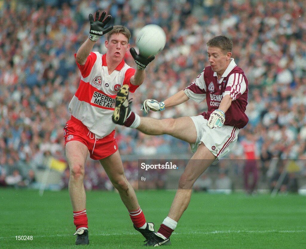 17 September 1995; John Deehan, Westmeath in action against Paul Diamond, Derry, All Ireland Minor Football Final, Westmeath v Derry, Croke Park.  Picture credit; Ray McManus/SPORTSFILE