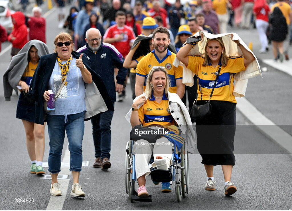 21 July 2024; Clare supporters arrive for the GAA Hurling All-Ireland Senior Championship Final between Clare and Cork at Croke Park in Dublin. Photo by Stephen McCarthy/Sportsfile