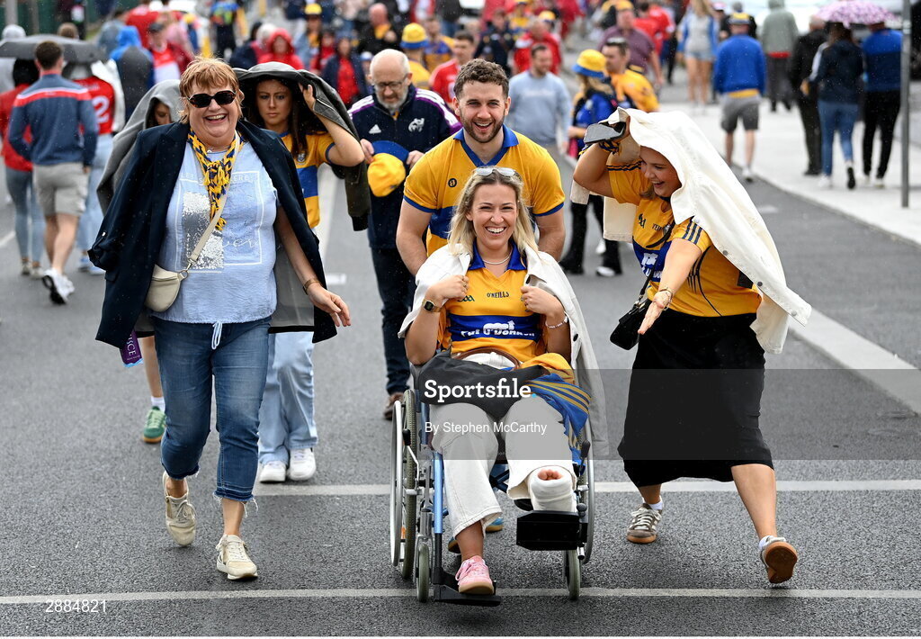 21 July 2024; Clare supporters arrive for the GAA Hurling All-Ireland Senior Championship Final between Clare and Cork at Croke Park in Dublin. Photo by Stephen McCarthy/Sportsfile