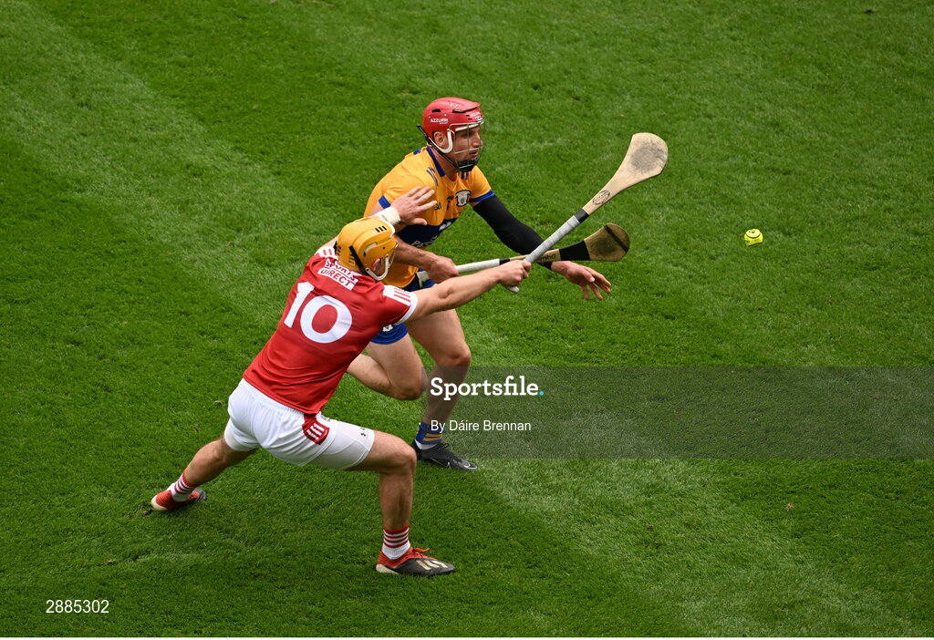 21 July 2024; John Conlon of Clare in action against Declan Dalton of Cork during the GAA Hurling All-Ireland Senior Championship Final between Clare and Cork at Croke Park in Dublin. Photo by Daire Brennan/Sportsfile