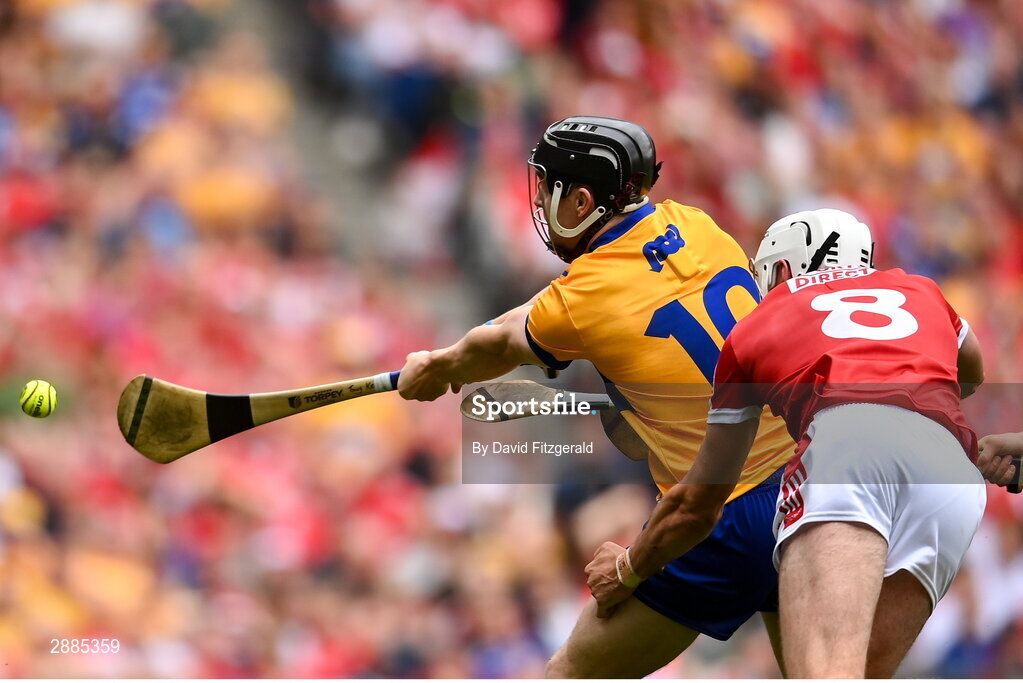 21 July 2024; Tony Kelly of Clare scores his side's third goal during the GAA Hurling All-Ireland Senior Championship Final between Clare and Cork at Croke Park in Dublin. Photo by David Fitzgerald/Sportsfile
