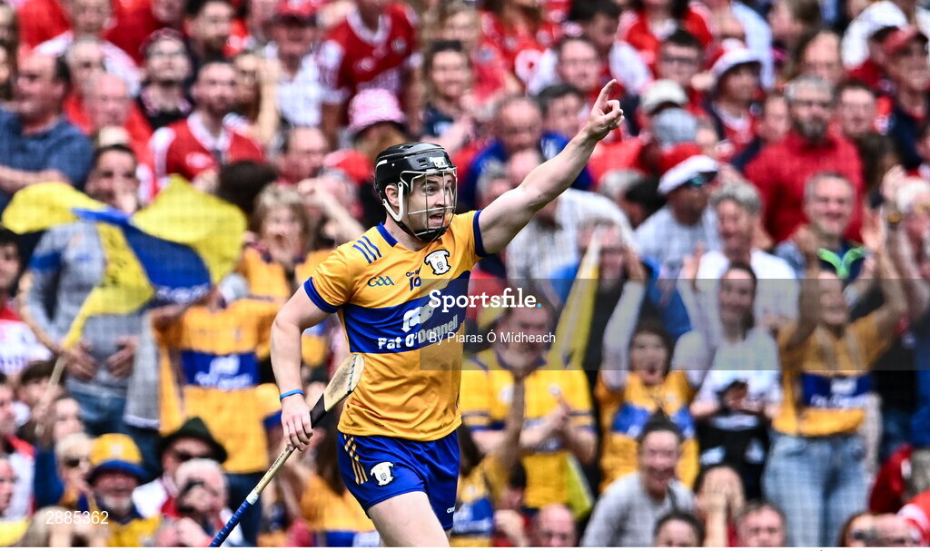 21 July 2024; Tony Kelly of Clare celebrates scoring his side's third goal during the GAA Hurling All-Ireland Senior Championship Final between Clare and Cork at Croke Park in Dublin. Photo by Piaras Ó Mídheach/Sportsfile
