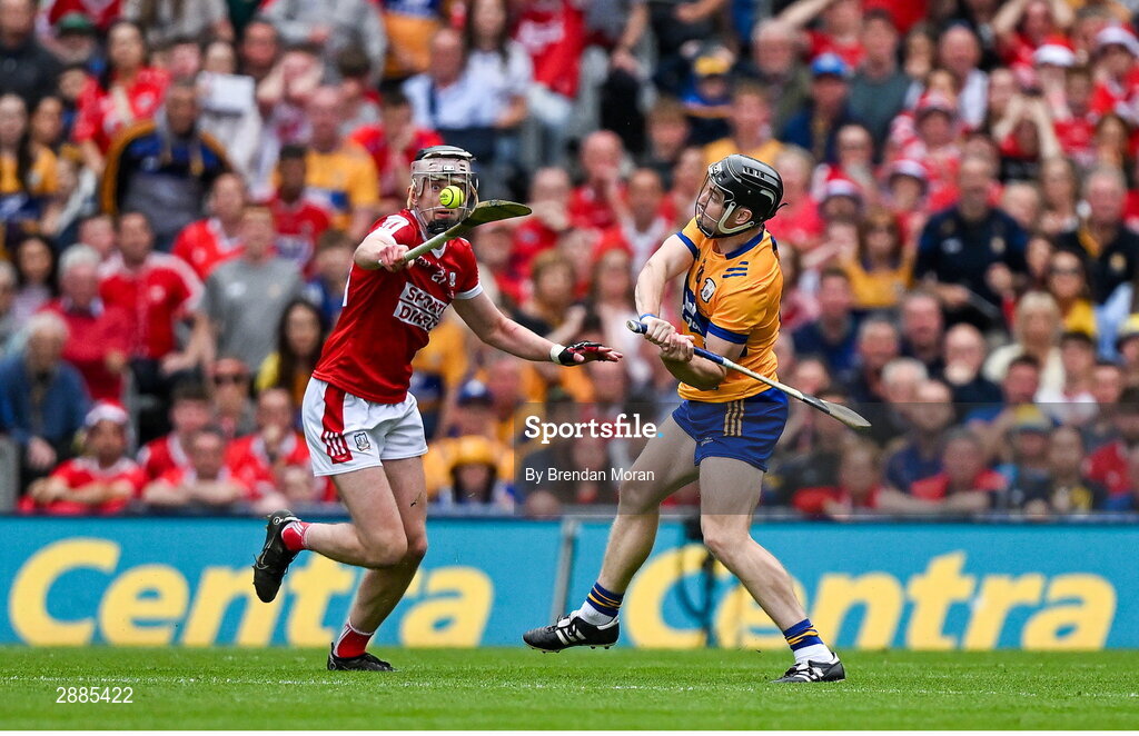 21 July 2024; Tony Kelly of Clare scores his side's final point in normal time during the GAA Hurling All-Ireland Senior Championship Final between Clare and Cork at Croke Park in Dublin. Photo by Brendan Moran/Sportsfile